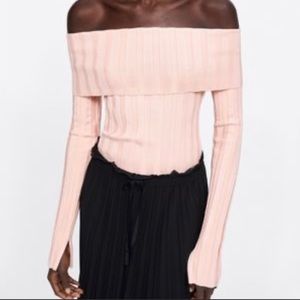 Zara size medium turtleneck sweater, new never worn